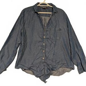 Soho New York & Company Jeans Women’s Chambray Shirt Size XL Roll Tab Sleeves