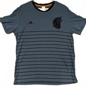Adidas Striped Tee Shirt Blue Logo Patch Crew Neck Casual Men's XL