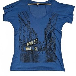 Broad Street Wall Street Blue Graphic Short Sleeve Casual T-Shirt Womens Large