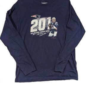 New England Patriots Tom Brady 201 NFL Career Wins Long Sleeve Shirt Mens Medium
