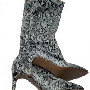 High Heel Snake Print Boots 21" Tall 3" Heel Kimari KIMA01S1 Synthetic Size 7 M