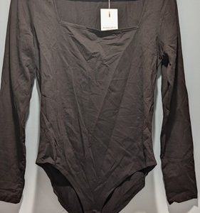 Mango Pop Square neck long sleeve body suit Large Black NWT Snaps On Bottom