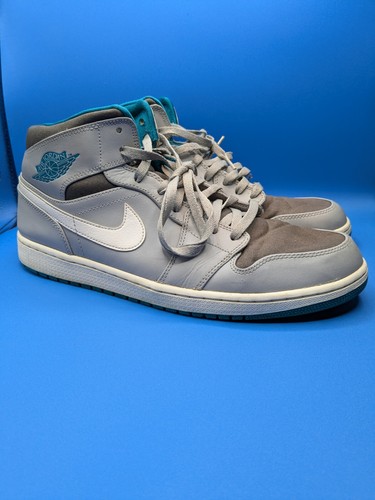 Air Jordan 1 Mid Wolf Grey Mens Size 13 Made in 2014 Style 554724-027