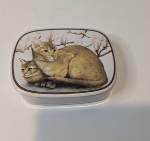 Vintage Mother Baby Cat Dish Box for Jewlery Rings Necklaces Trinkets Ceramic
