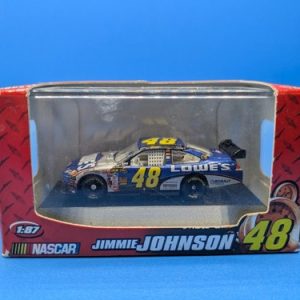 2009 Winner's Circle Jimmie Johnson #48 Lowe's 1:87 Diecast with Case