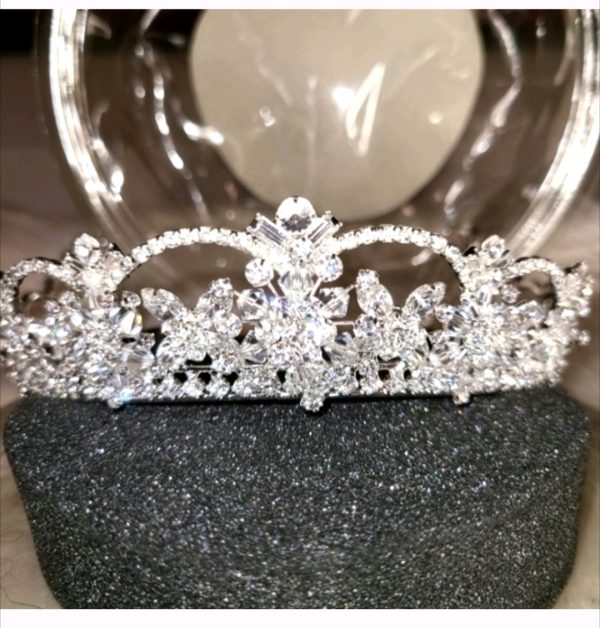 Davids Bridal Crystal Bride Tiara Sparkly Beautiful