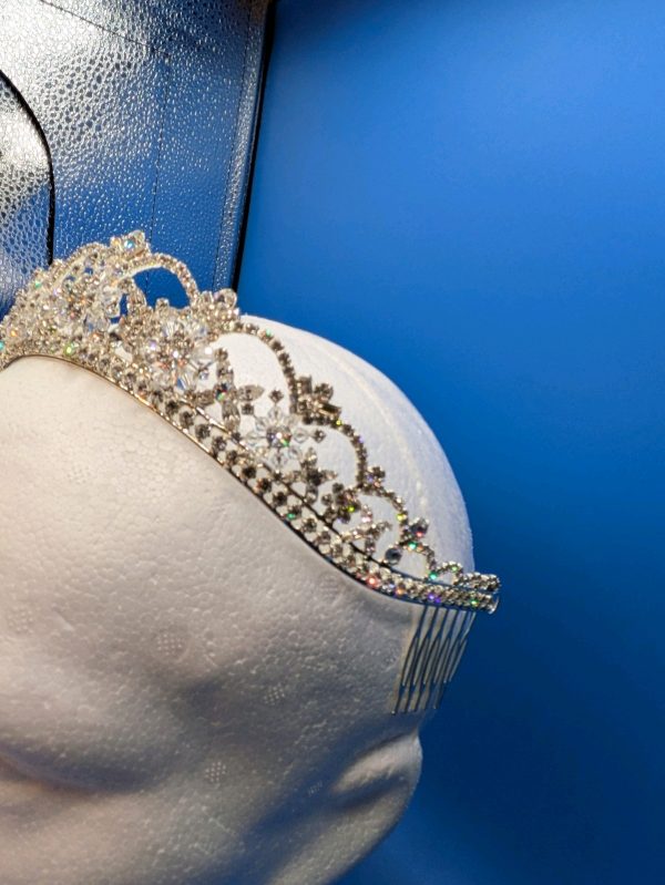 Davids Bridal Crystal Bride Tiara Sparkly Beautiful - Image 4