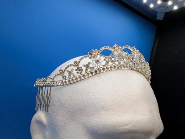 Davids Bridal Crystal Bride Tiara Sparkly Beautiful - Image 5