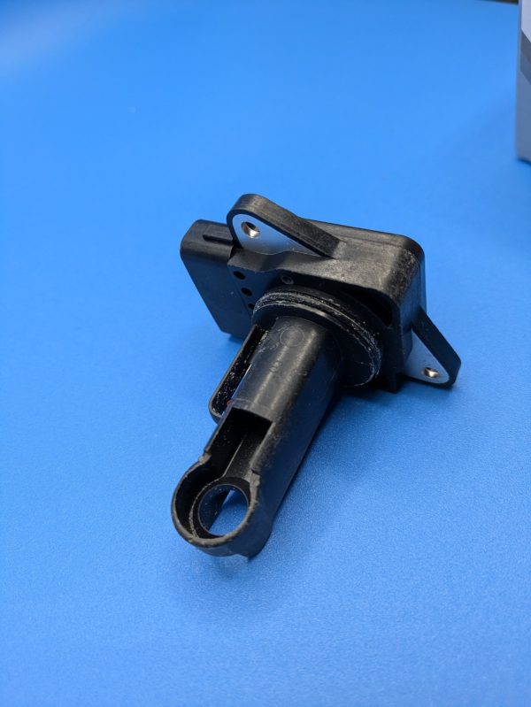 Mass Air Flow Sensor 22204-22010 - Image 4