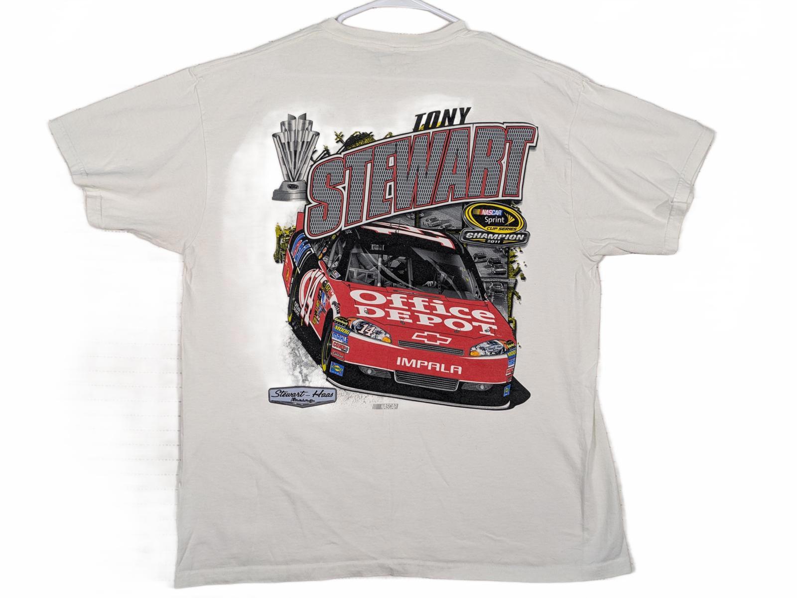 NASCAR Tony Stewart 2011 Sprint Cup Champion Graphic T-Shirt Mens XL - Image 2