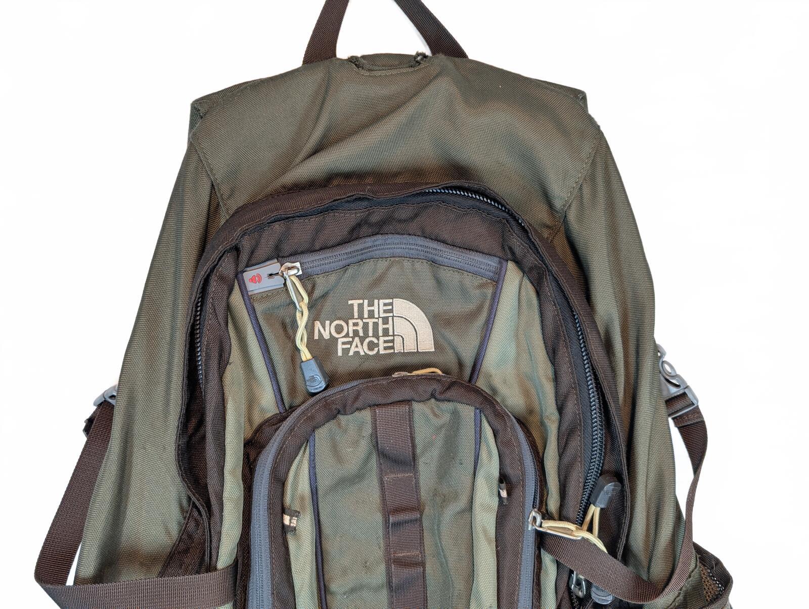 The North Face Heckler Outdoor Hiking Backpack Daypack Unisex One Size - Image 2