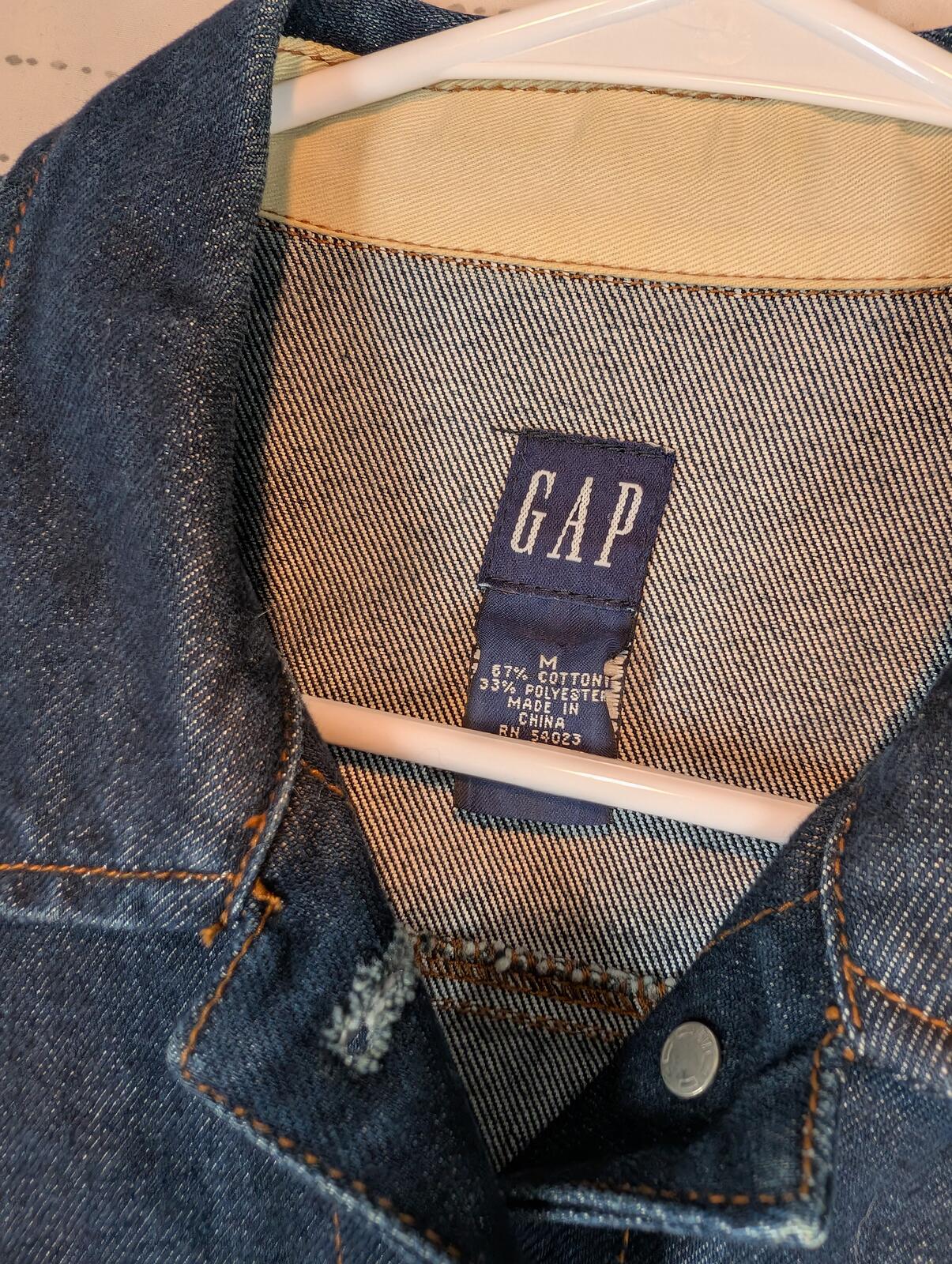 Gap Dark Wash Blue Denim Jean Trucker Button Front Cropped Jacket Womens Medium - Image 5