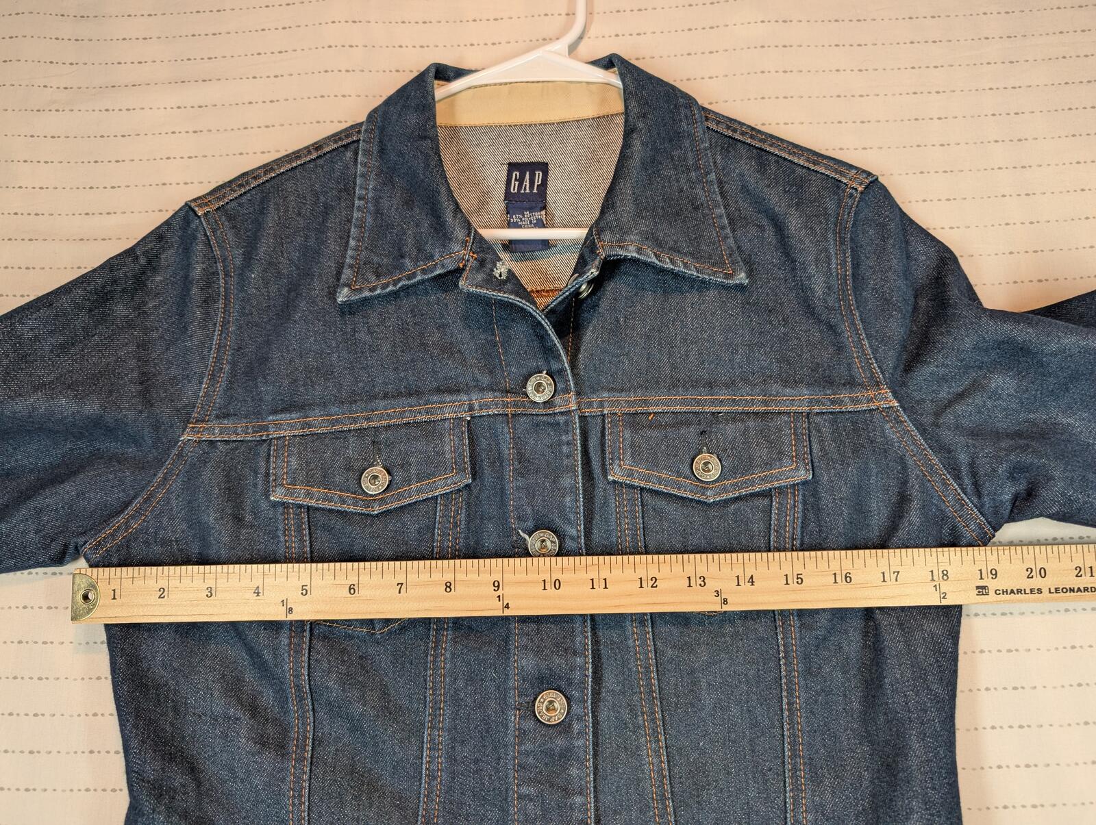 Gap Dark Wash Blue Denim Jean Trucker Button Front Cropped Jacket Womens Medium - Image 6