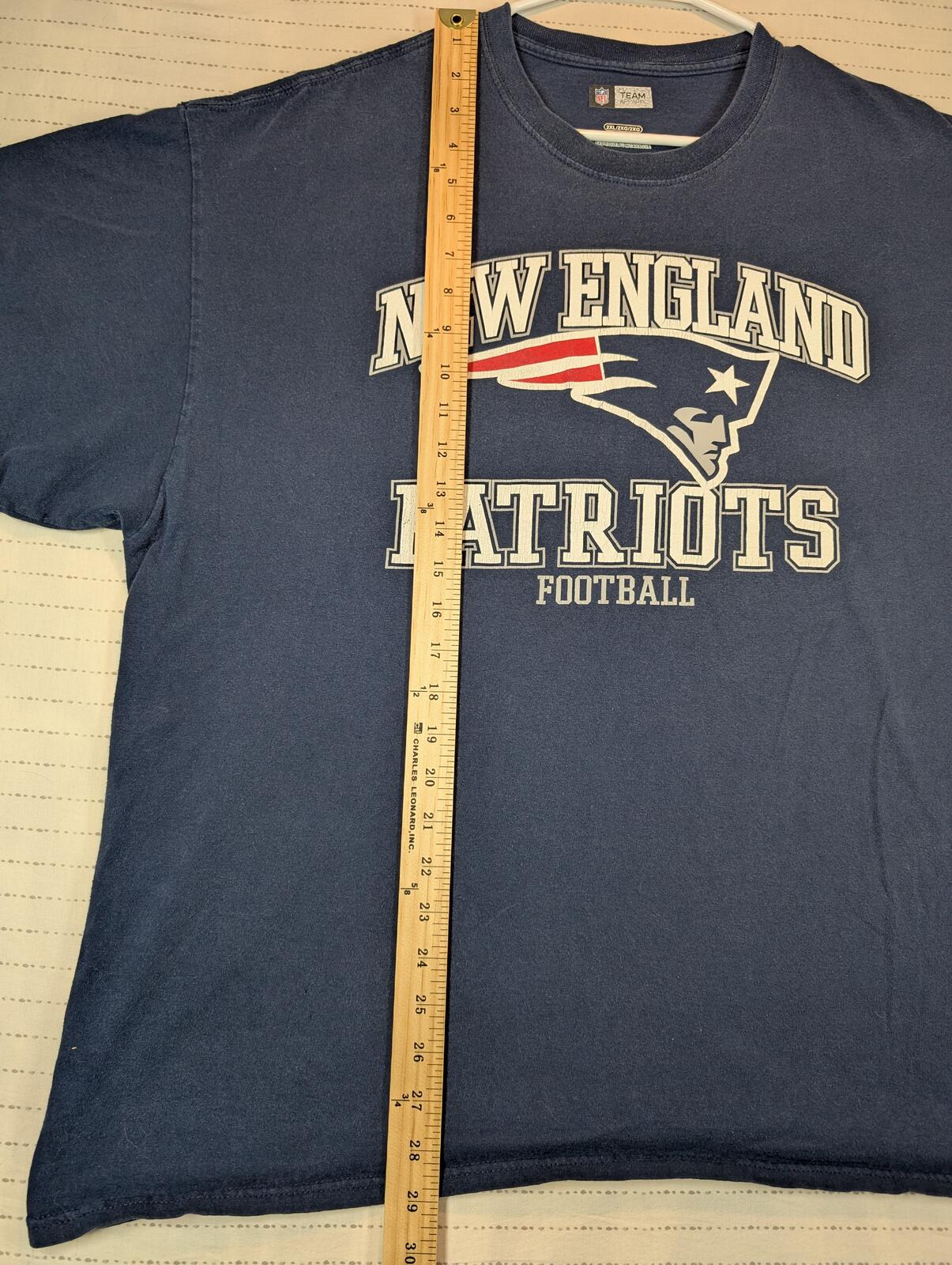 NFL Team Apparel New England Patriots Football Graphic Navy Tee Shirt Mens 2XL - Image 6