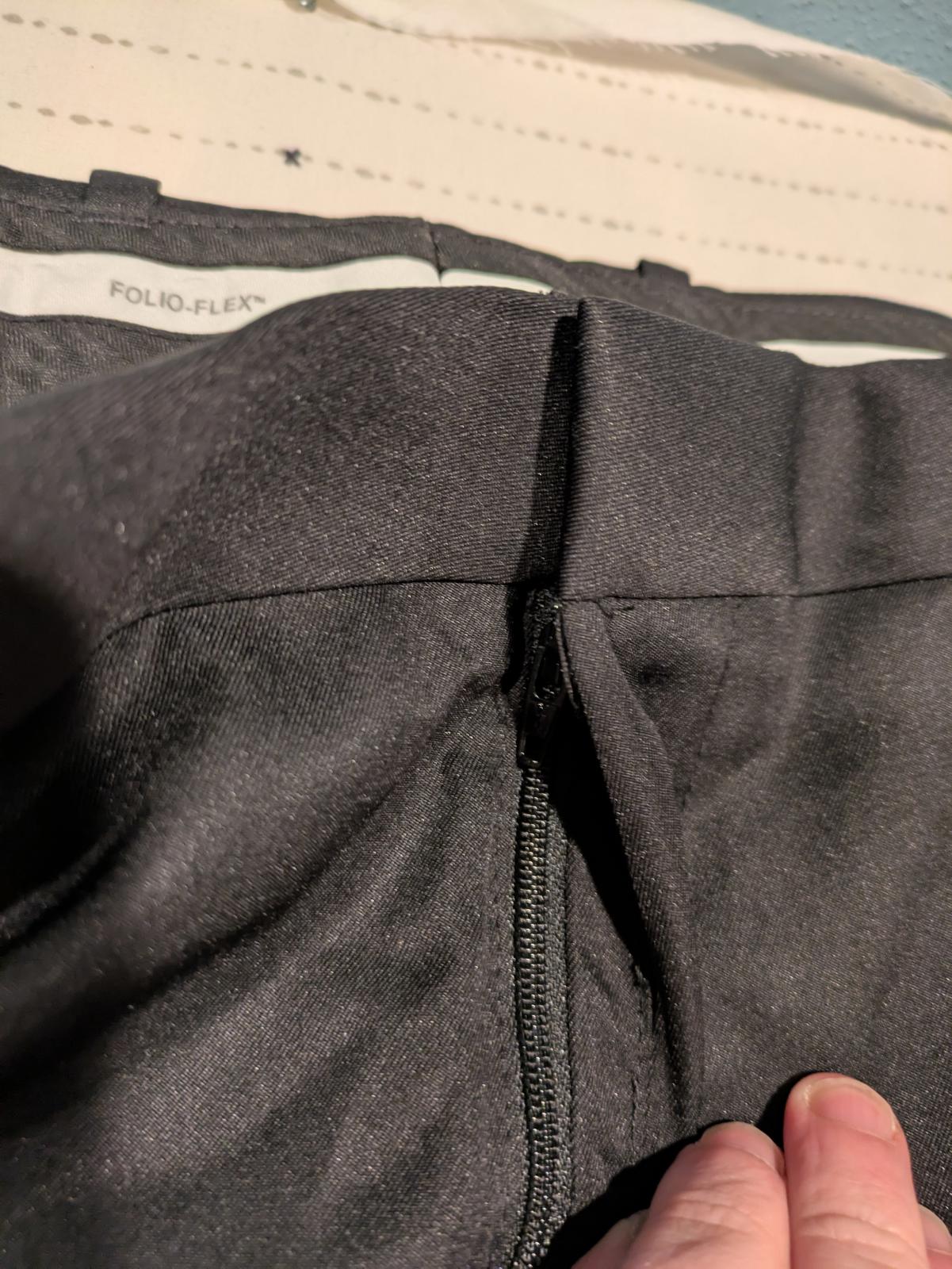 Perry Ellis Modern Fit Portfolio Dress Pants Black Mens 40x30 NWT - Image 5