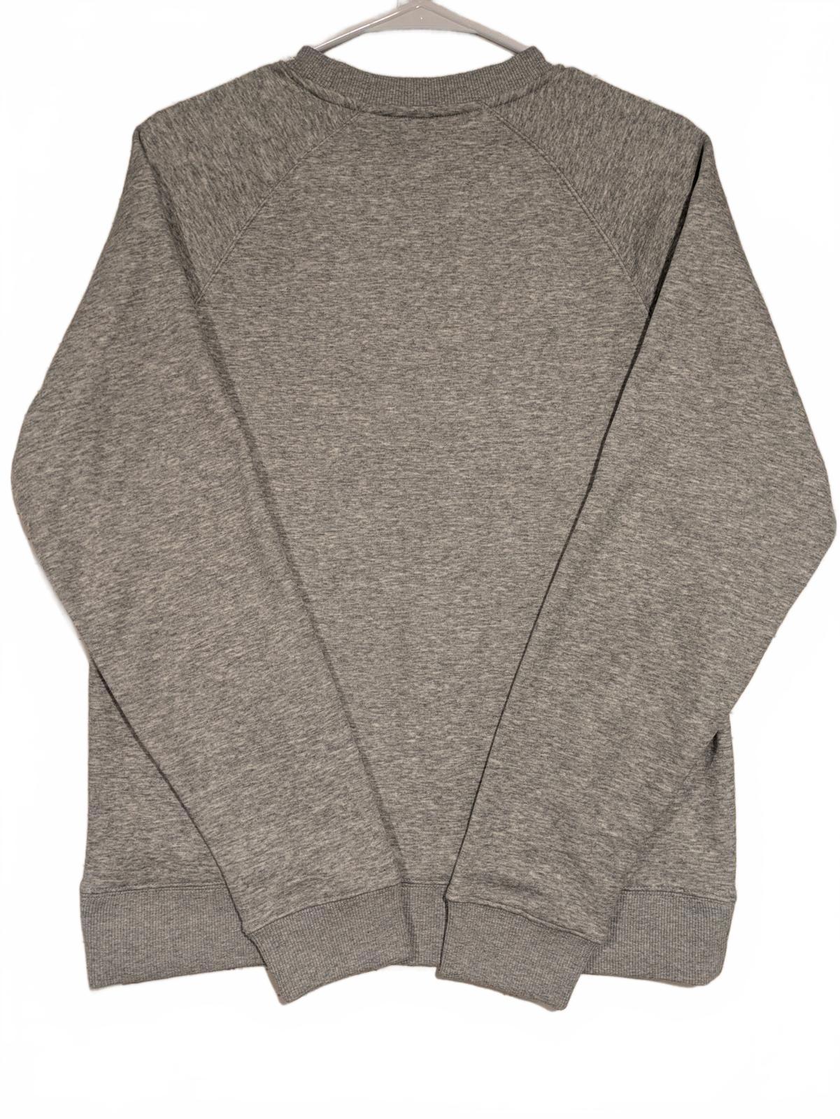 Fabletics Go To Crew Sweatshirt Gray Pullover Logo Graphic Mens Small - Image 2
