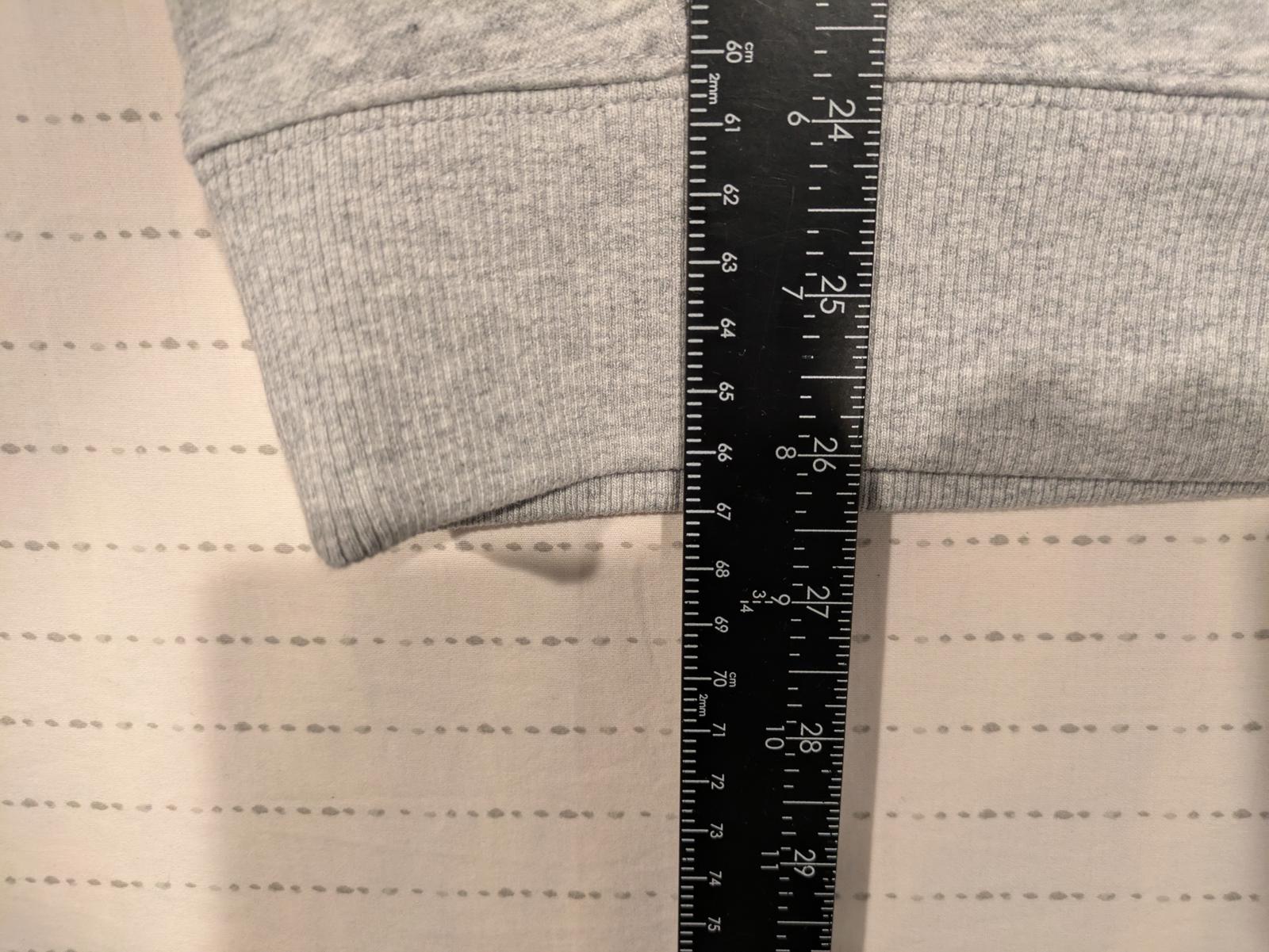 Fabletics Go To Crew Sweatshirt Gray Pullover Logo Graphic Mens Small - Image 8