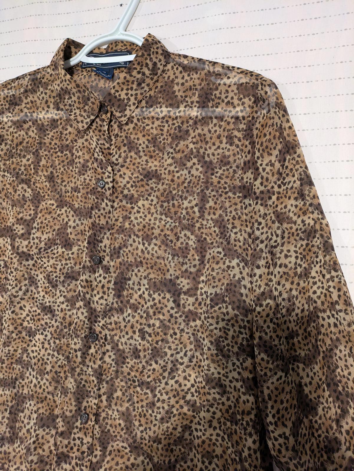 Vintage Burberrys Sheer Leopard Print Button-Up Shirt 100% Silk Womens Size 12 - Image 7