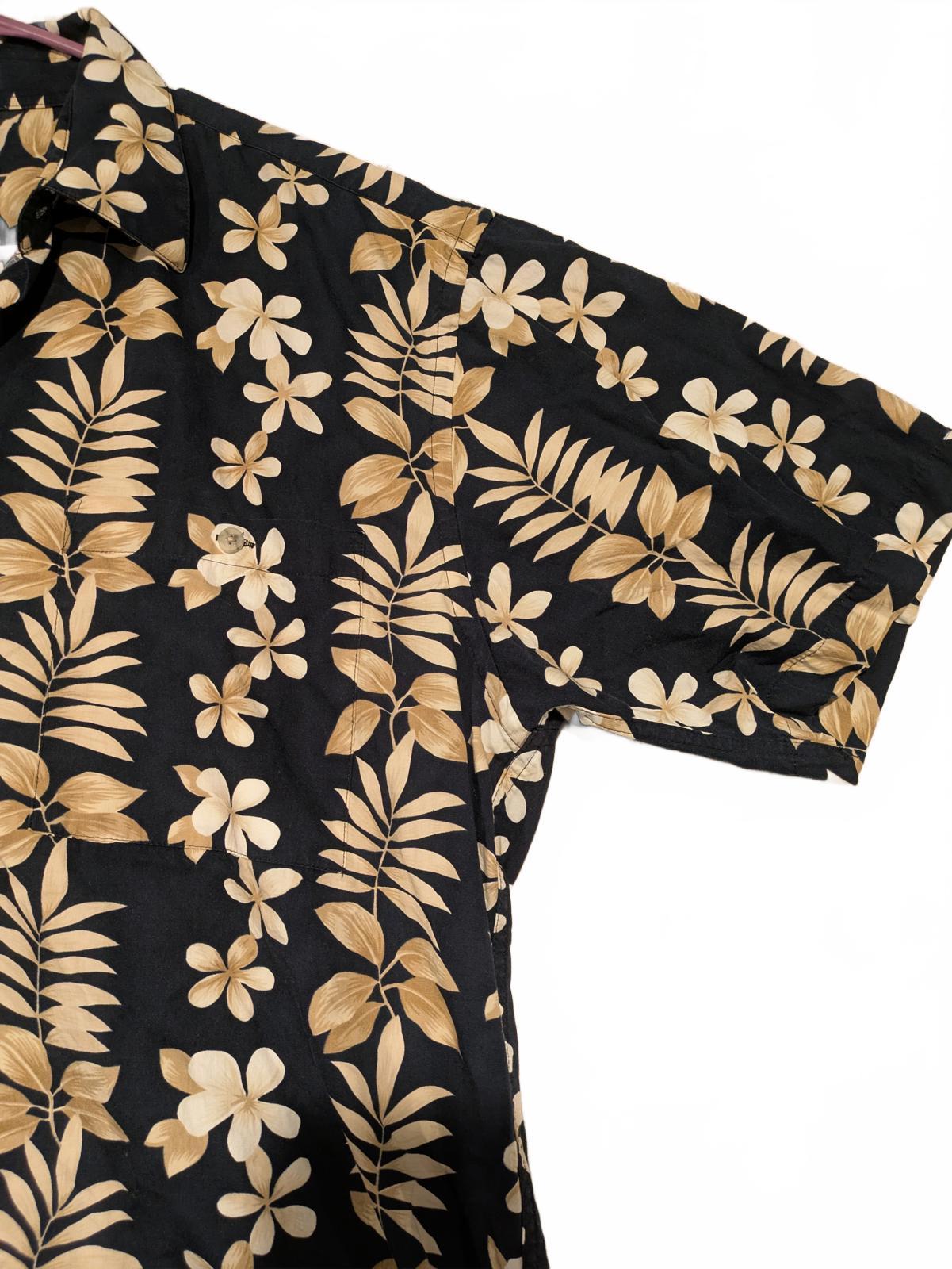 Pierre Cardin Stylish Hawaiian Floral Short Sleeve Shirt Size Large 100% Cotton - Image 5