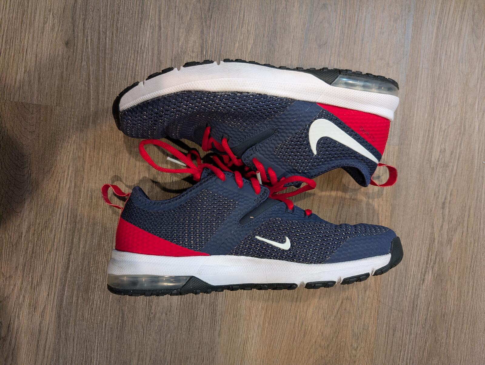 Nike Air Max Typha 2 NFL Patriots Navy Red Training Sneakers Shoes Mens 7.5