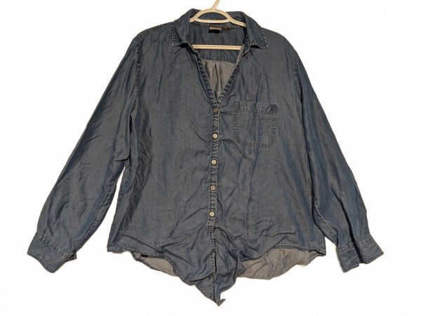 Soho New York & Company Jeans Women’s Chambray Shirt Size XL Roll Tab Sleeves