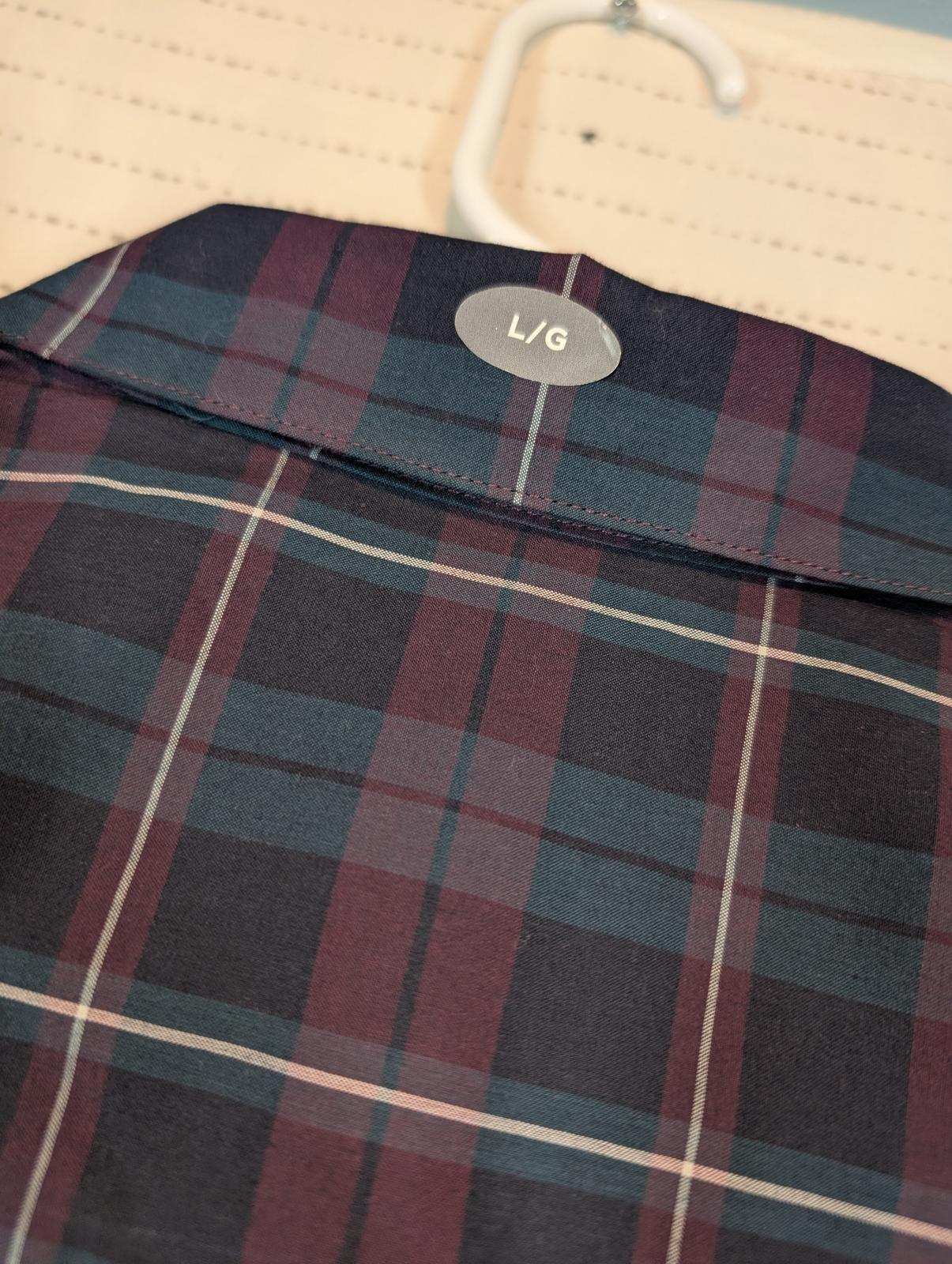 Van Heusen Classic Fit Plaid Button Down Dress Shirt Mens 16-16 1/2 Large - Image 6